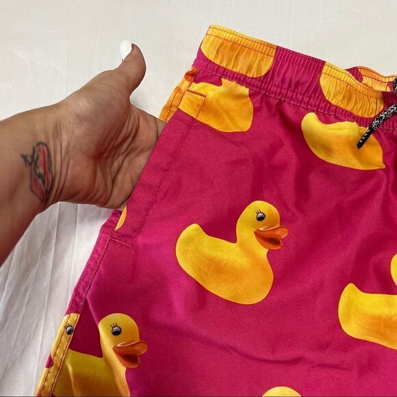 NEFF Ducky Mens Hot Tub Volley Shorts Board Short Rubber Duck Pink Size Small - Picture 12 of 15